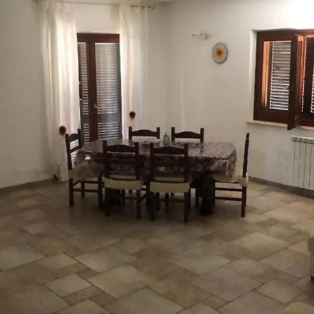Gold House Luxury Villa Anzio