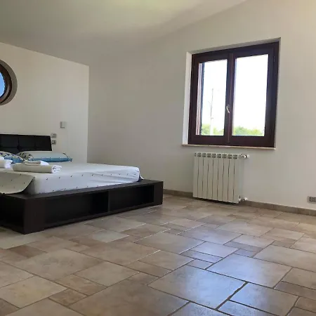 Gold House Luxury Villa Anzio