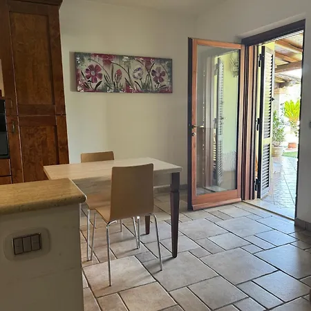 Gold House Luxury * Anzio