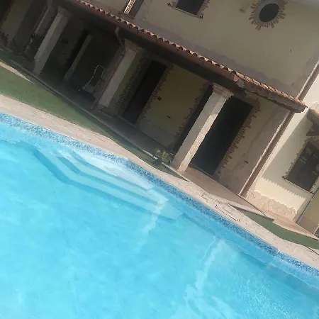 Gold House Luxury * Anzio